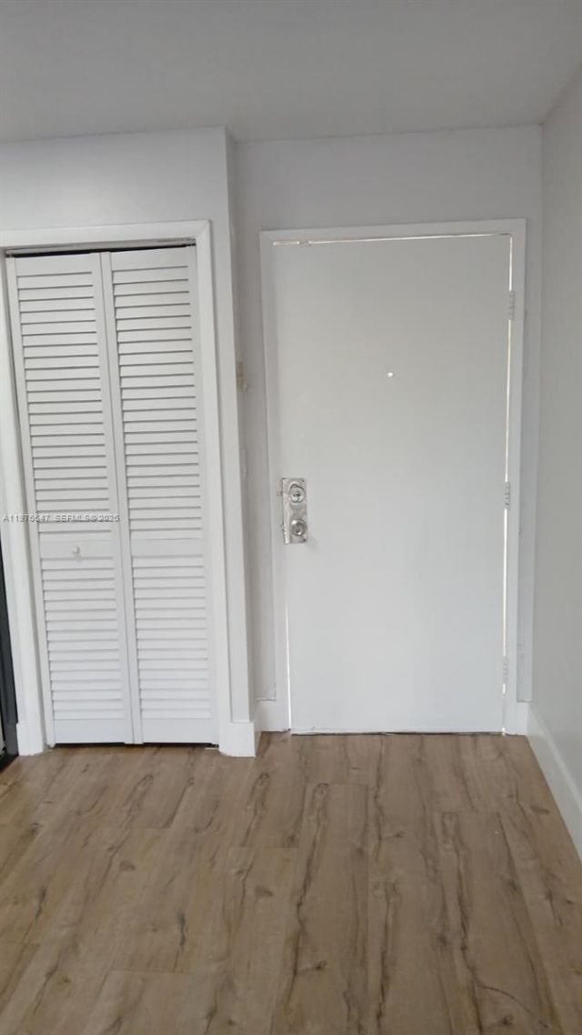 8820 Fontainebleau Blvd, Unit 302, Miami, FL 33172 Photo