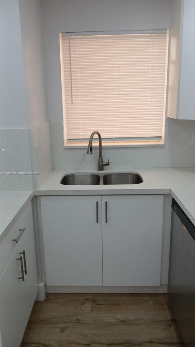 8820 Fontainebleau Blvd, Unit 302, Miami, FL 33172 Photo