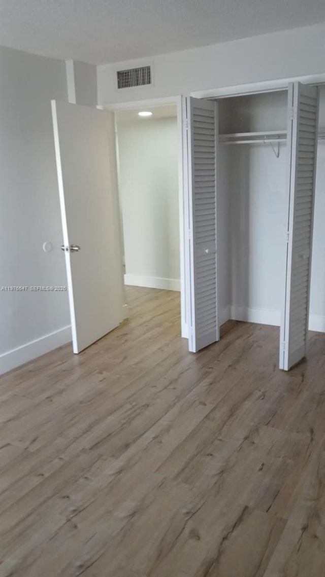 8820 Fontainebleau Blvd, Unit 302, Miami, FL 33172 Photo