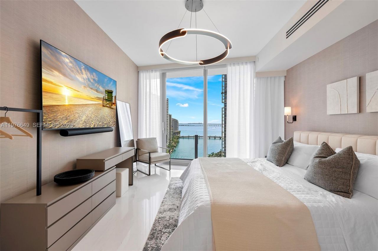 300 Biscayne Blvd Way , Unit 1605, Miami, FL 33131 Photo