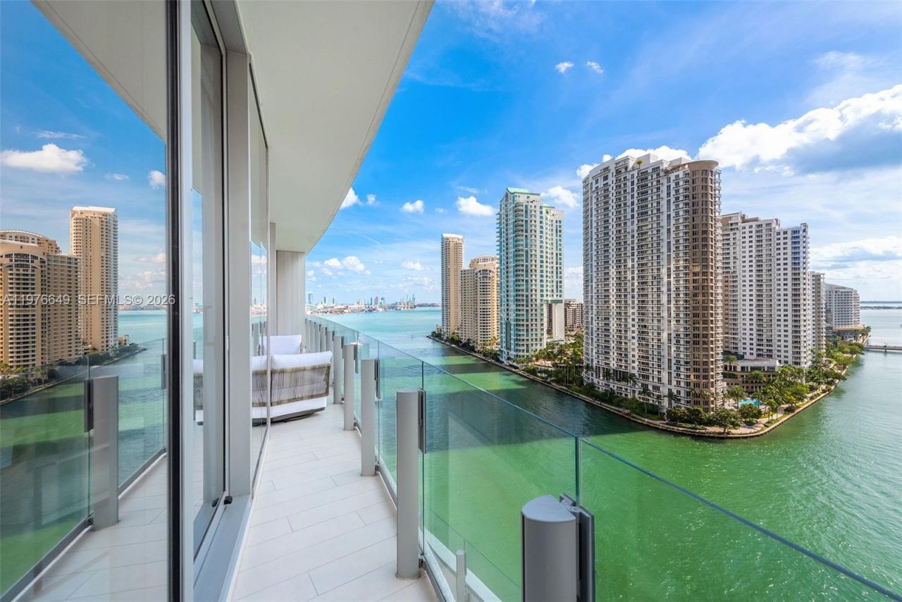 300 Biscayne Blvd Way , Unit 1605, Miami, FL 33131 Photo