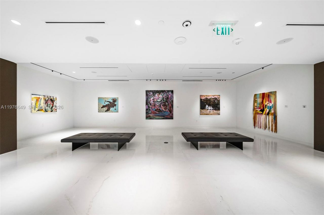 300 Biscayne Blvd Way , Unit 1605, Miami, FL 33131 Photo