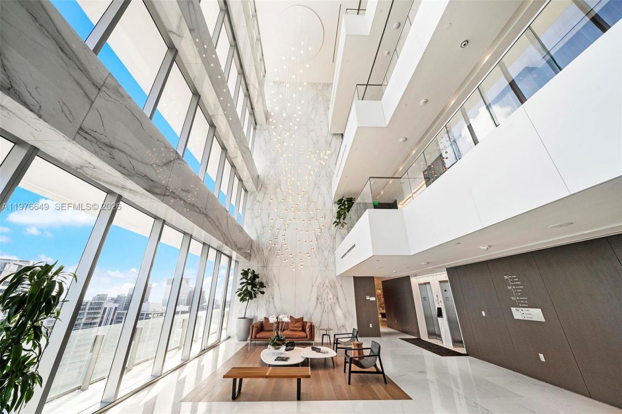 300 Biscayne Blvd Way , Unit 1605, Miami, FL 33131 Photo