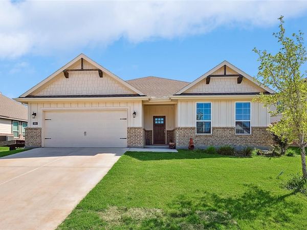 808 Feather Edge, Springtown, TX 76082