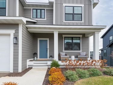 10060 Highpoint Drive, Victoria, MN 55318