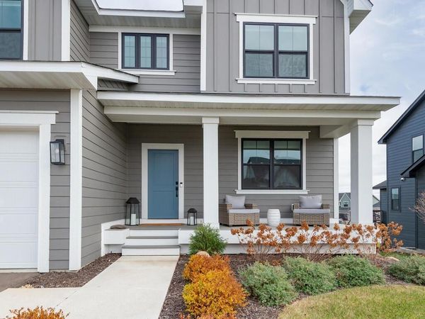 10060 Highpoint Drive, Victoria, MN 55318