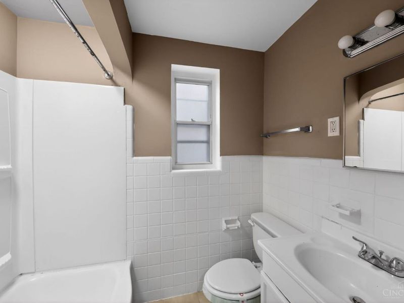 5104 Lillian Drive, Cincinnati, OH 45237 Photo 21