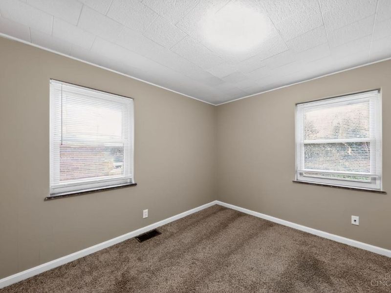 5104 Lillian Drive, Cincinnati, OH 45237 Photo 9