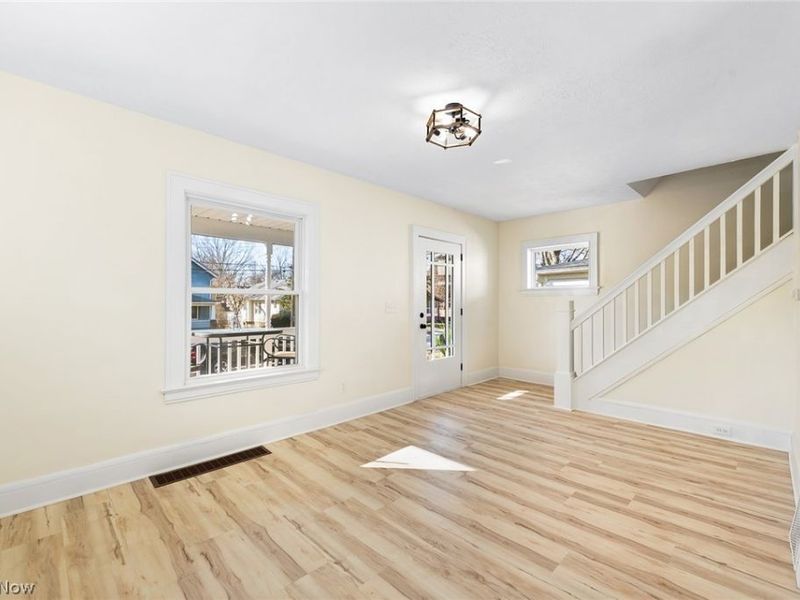 1933 10th Street , Cuyahoga Falls, OH 44221 Photo 4