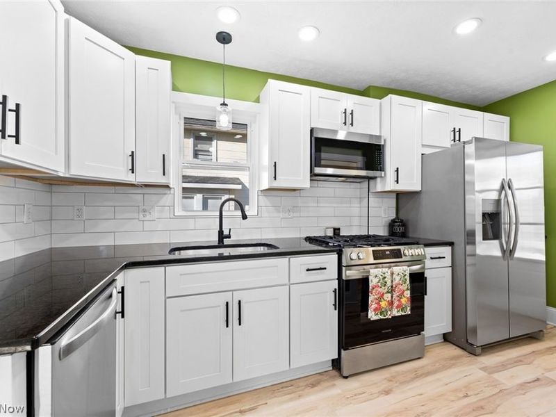 1933 10th Street , Cuyahoga Falls, OH 44221 Photo 6