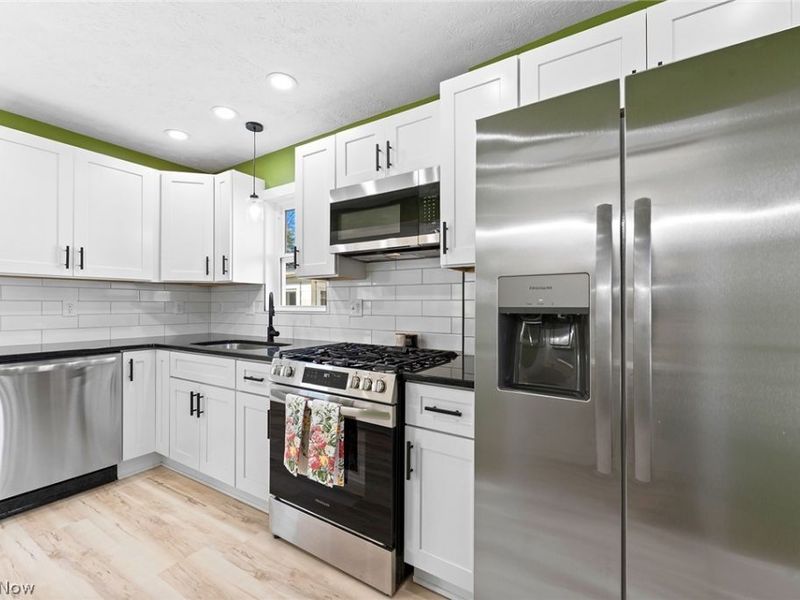 1933 10th Street , Cuyahoga Falls, OH 44221 Photo 7