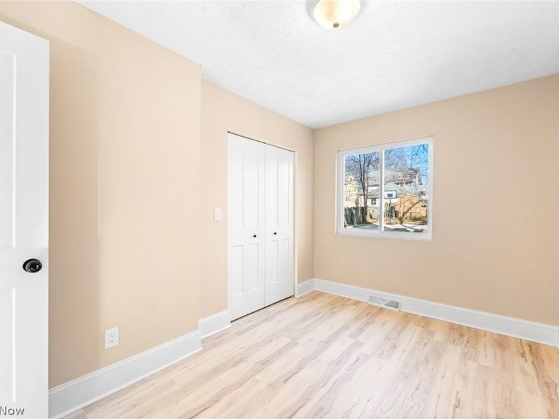 1933 10th Street , Cuyahoga Falls, OH 44221 Photo 9