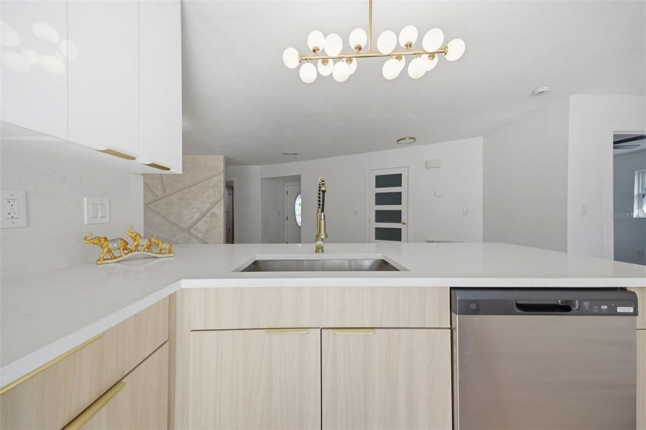 5700 Venetian Boulevard Ne, Saint Petersburg, FL 33703 Photo