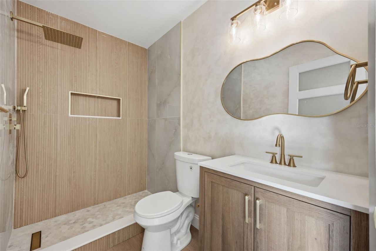 5700 Venetian Boulevard Ne, Saint Petersburg, FL 33703 Photo