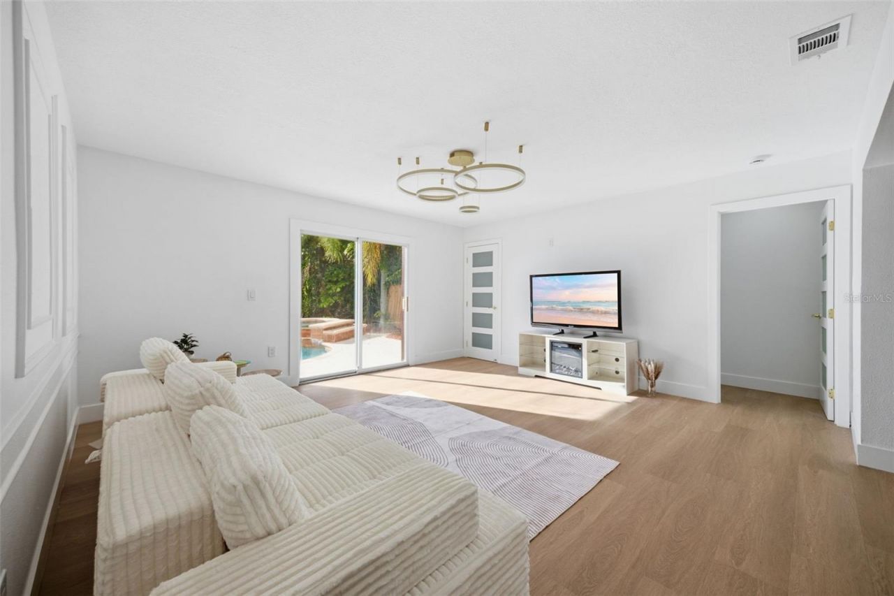 5700 Venetian Boulevard Ne, Saint Petersburg, FL 33703 Photo