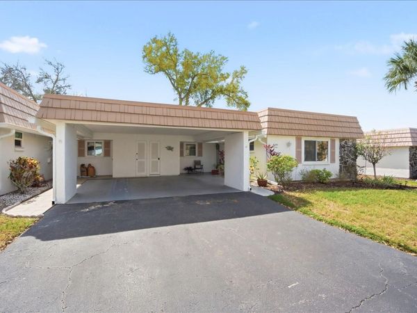 2320 AQUABLUFF PLACE, Unit V274, SARASOTA, FL 34231