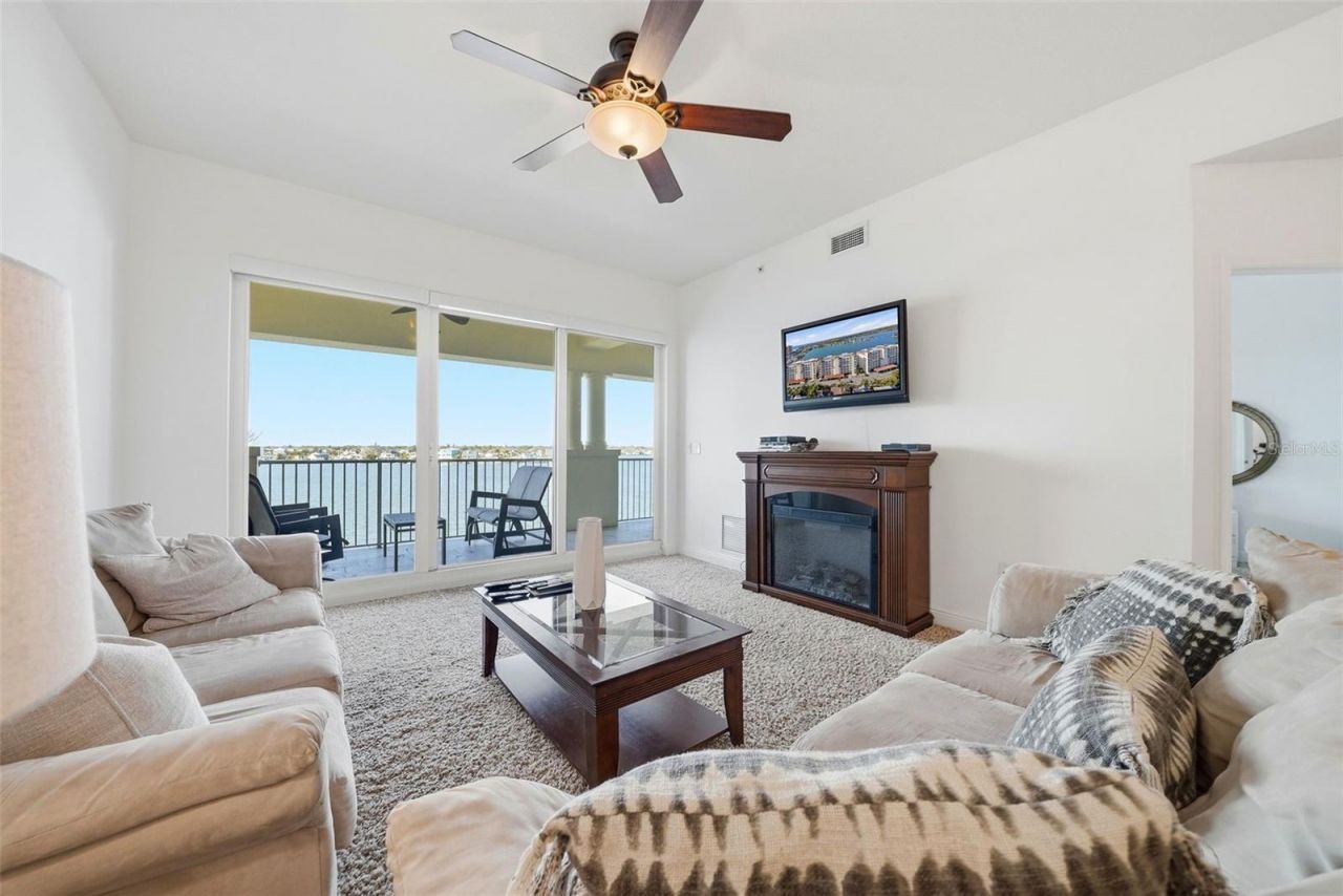 17735 Gulf Boulevard, Unit 405, Redington Shores, FL 33708 Photo