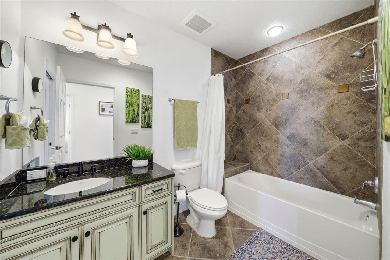 17735 Gulf Boulevard, Unit 405, Redington Shores, FL 33708 Photo