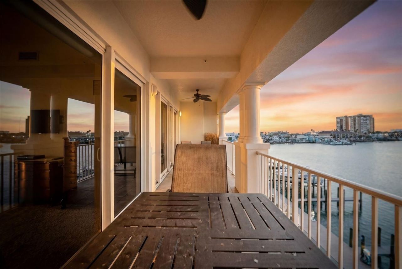 17735 Gulf Boulevard, Unit 405, Redington Shores, FL 33708 Photo