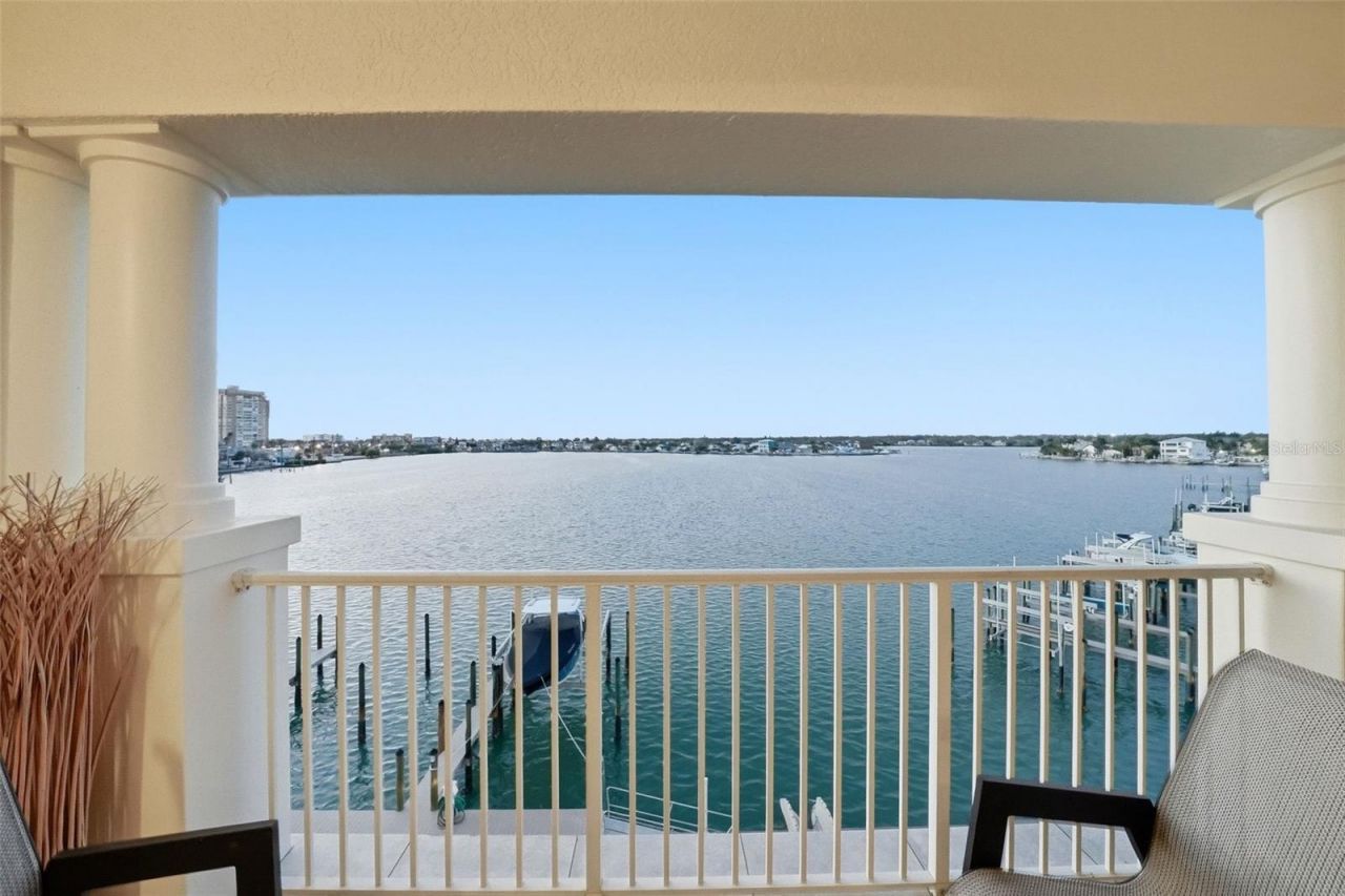 17735 Gulf Boulevard, Unit 405, Redington Shores, FL 33708 Photo