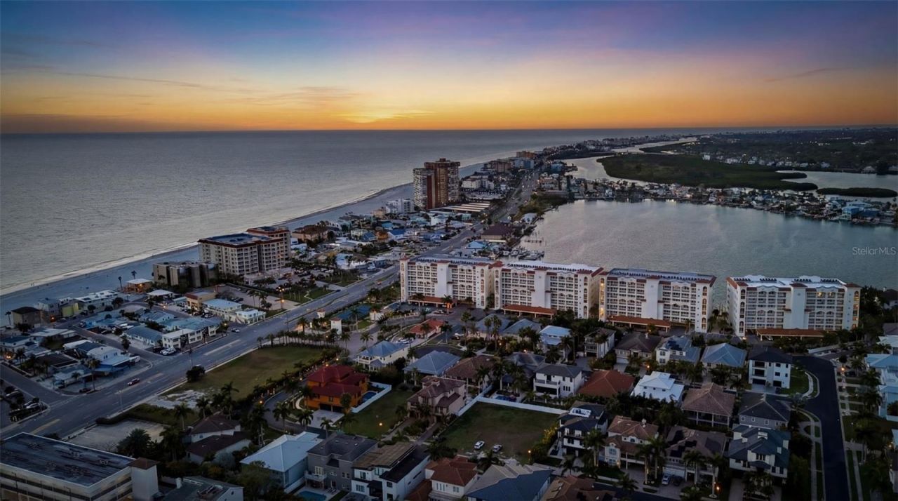17735 Gulf Boulevard, Unit 405, Redington Shores, FL 33708 Photo
