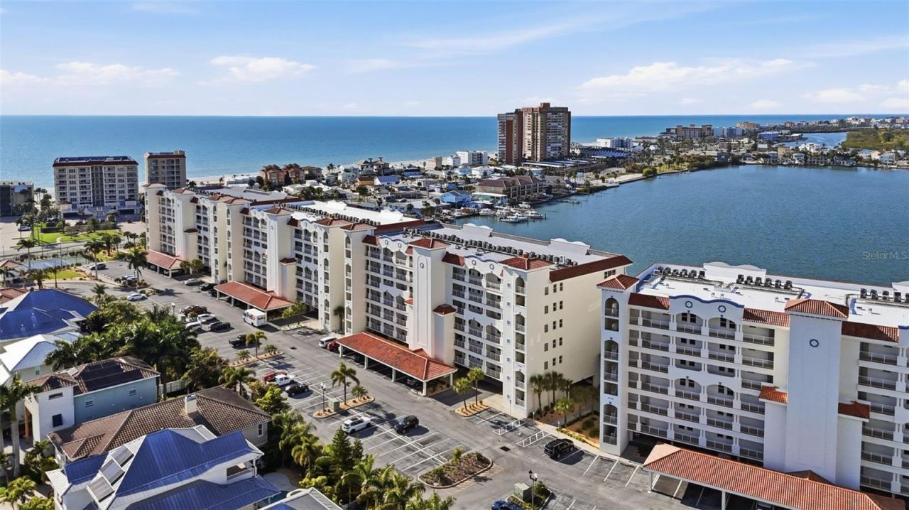 17735 Gulf Boulevard, Unit 405, Redington Shores, FL 33708 Photo