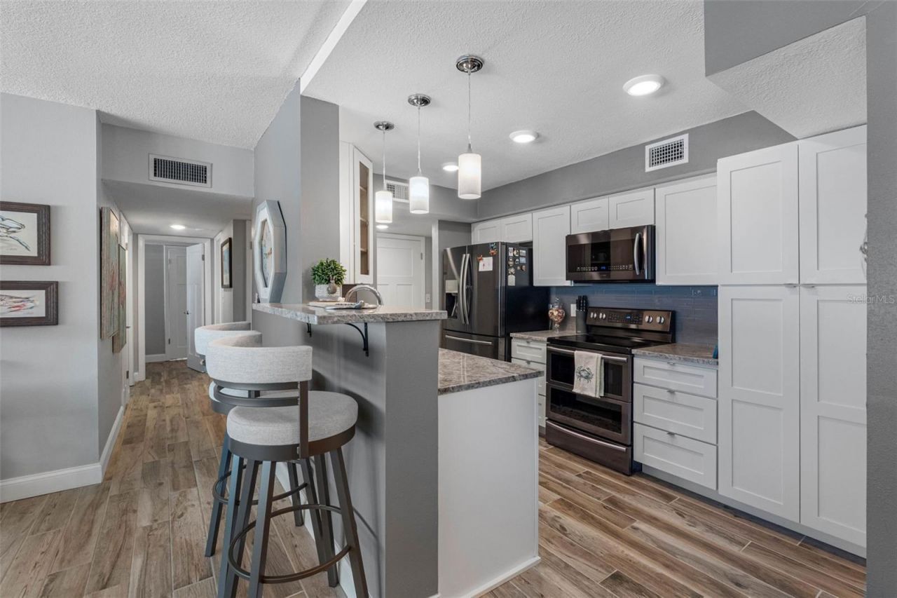 17400 Gulf Boulevard, Unit I3, Redington Shores, FL 33708 Photo