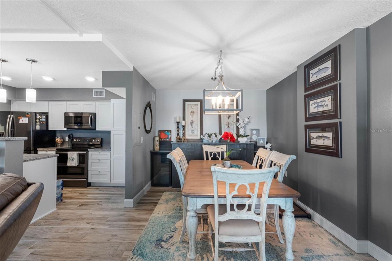 17400 Gulf Boulevard, Unit I3, Redington Shores, FL 33708 Photo