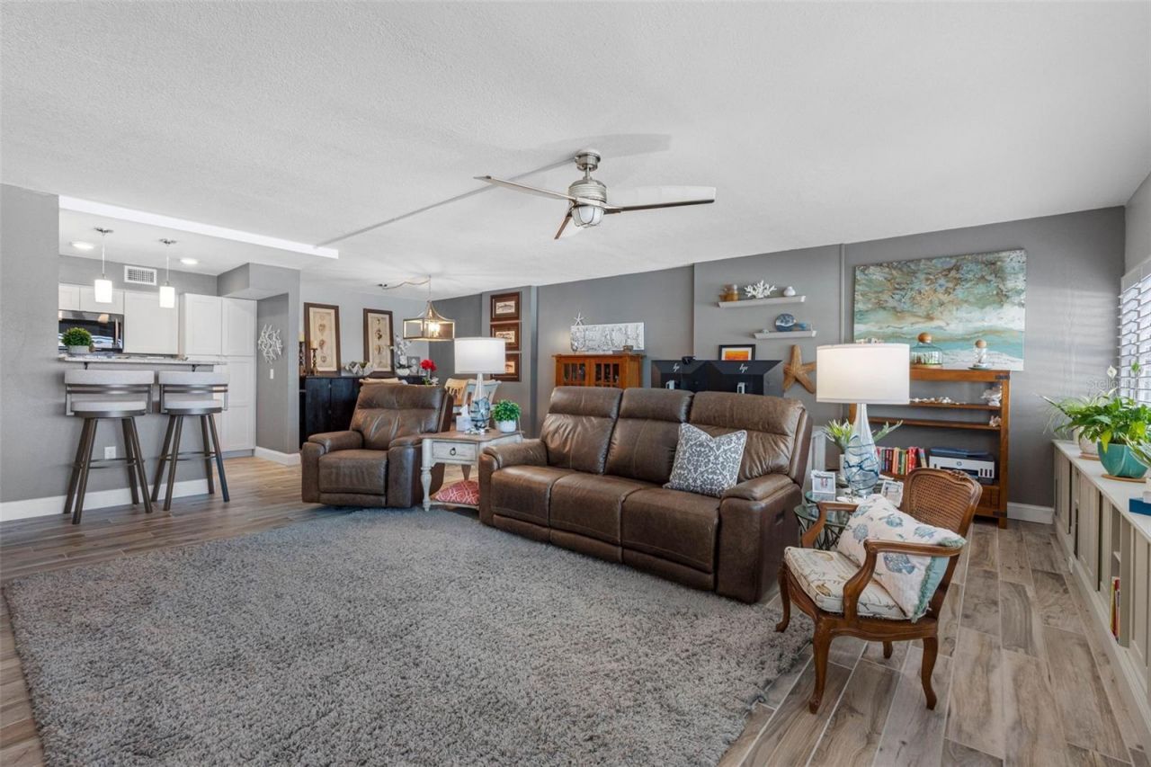 17400 Gulf Boulevard, Unit I3, Redington Shores, FL 33708 Photo