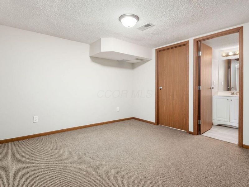 175 Macenroe Drive , Unit 32F, Blacklick, OH 43004 Photo 29