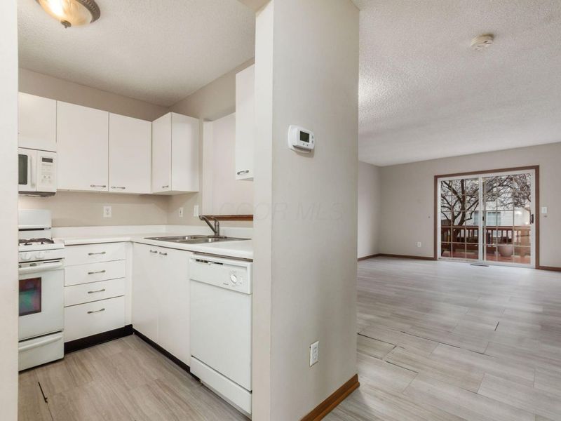 175 Macenroe Drive , Unit 32F, Blacklick, OH 43004 Photo 8