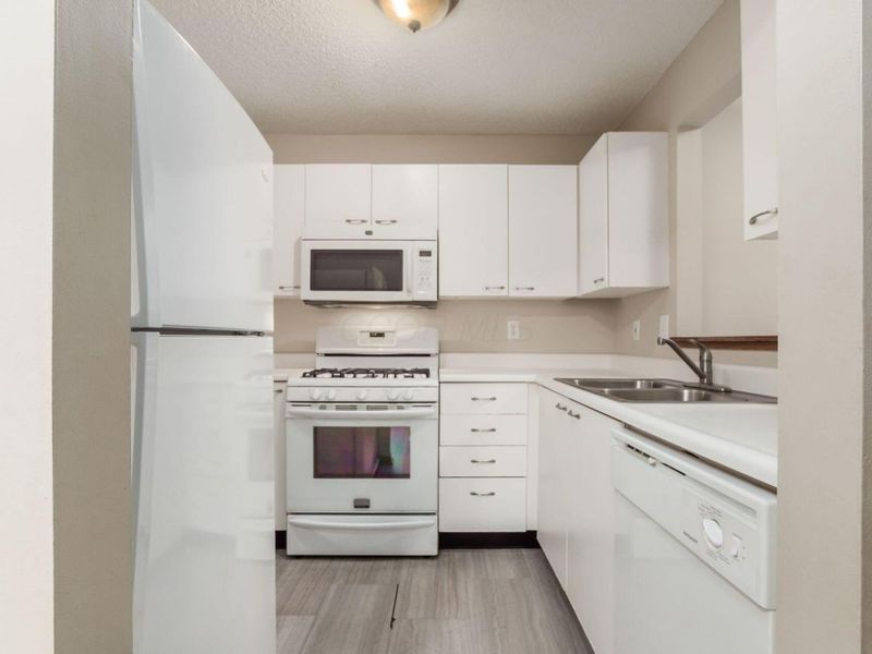 175 Macenroe Drive , Unit 32F, Blacklick, OH 43004 Photo 9