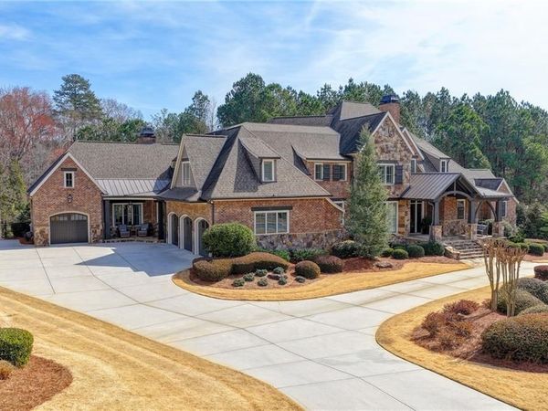 989 Crescent River Pass, Suwanee, GA 30024