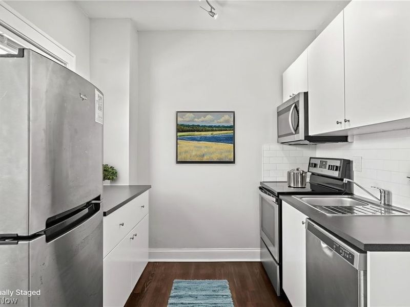 1385 Cranford Avenue , Unit 6, Lakewood, OH 44107 Photo 9