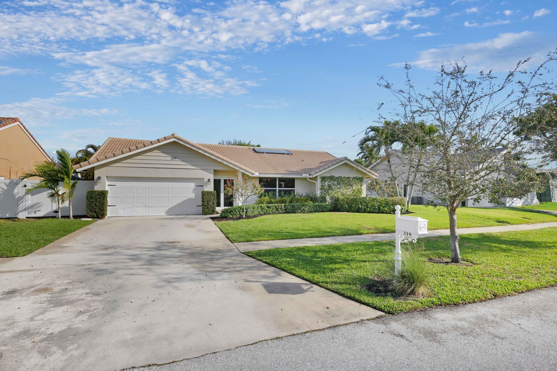 319 Sequoia Lane, Boca Raton, FL 33487 Photo