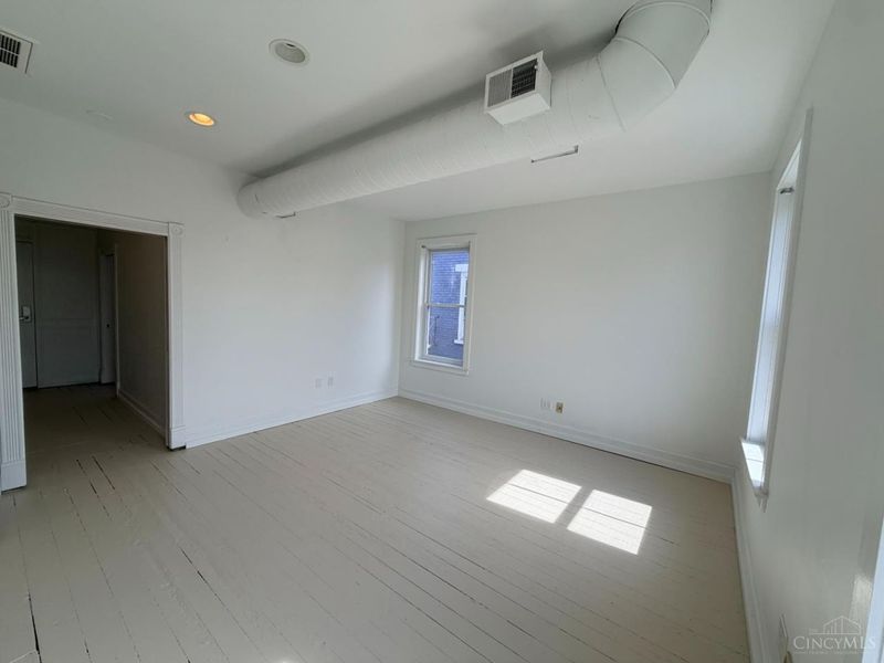 4 Sycamore Street, Unit 4, Cincinnati, OH 45202 Photo 12