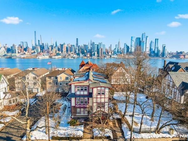 12-14 King Avenue, WEEHAWKEN, NJ 07086
