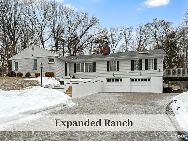 32 Brookside Drive, Upper Saddle River, NJ 07458