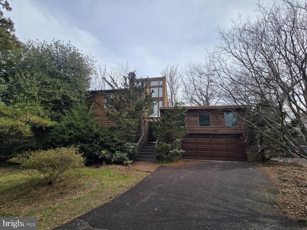 1528 Pathfinder Lane, McLean, VA 22101 Main Photo