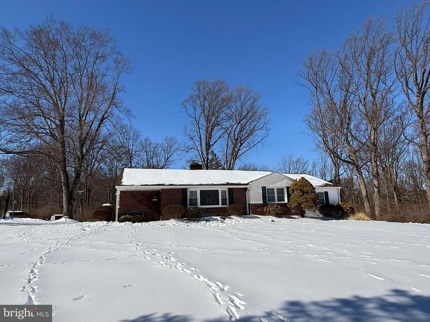 200 E Hilltop Road, West Chester, PA 19382 Main Photo