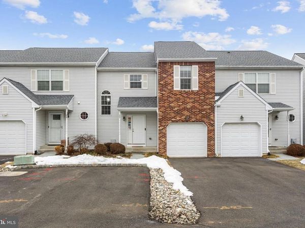 22 CROCKETT LANE, EWING, NJ 08628