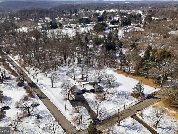 1304 VALLEY ROAD, GLEN MILLS, PA 19342