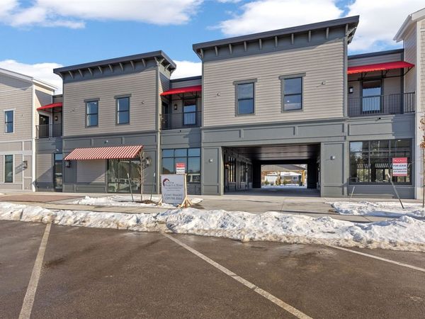 1500 Main St , Unit 203, Ely, IA 52227