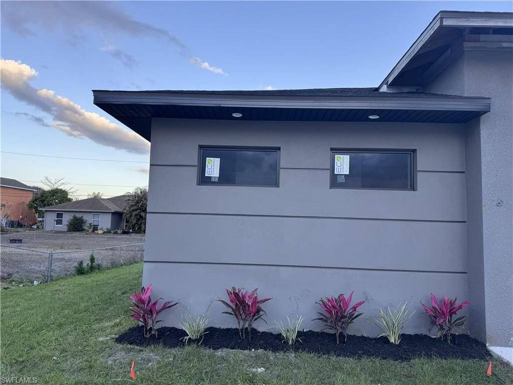 812 Chapel Ave , Lehigh Acres, FL 33971 Photo