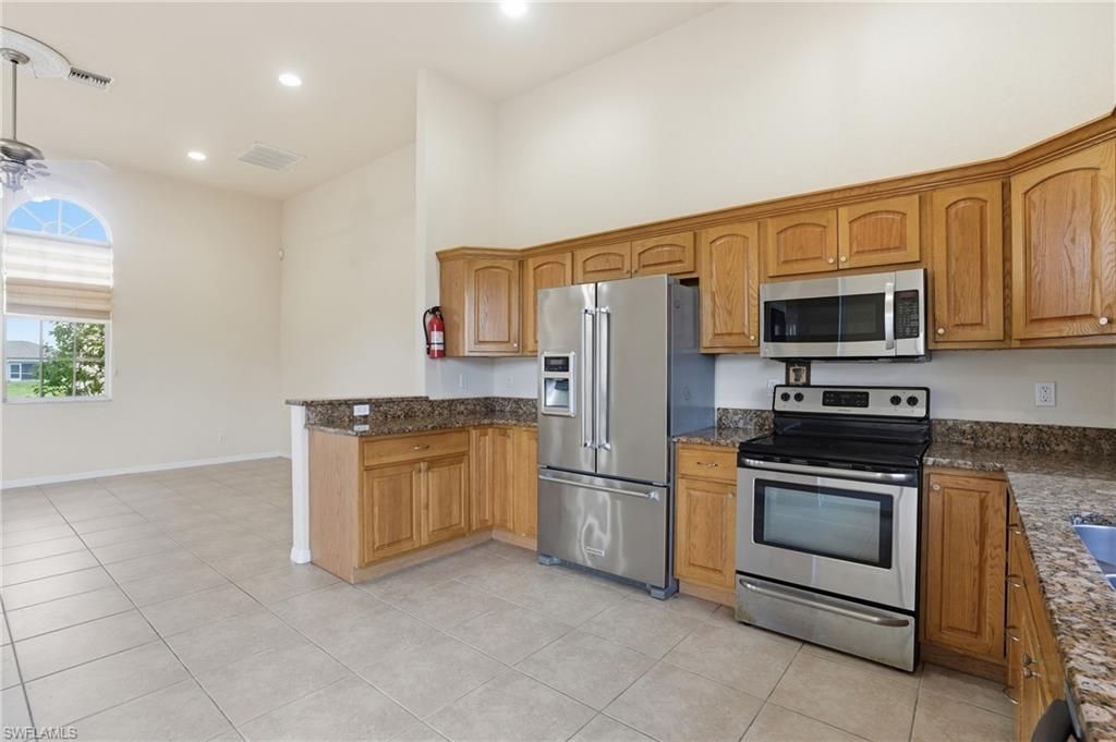 138 Pembroke St, Lehigh Acres, FL 33974 Photo