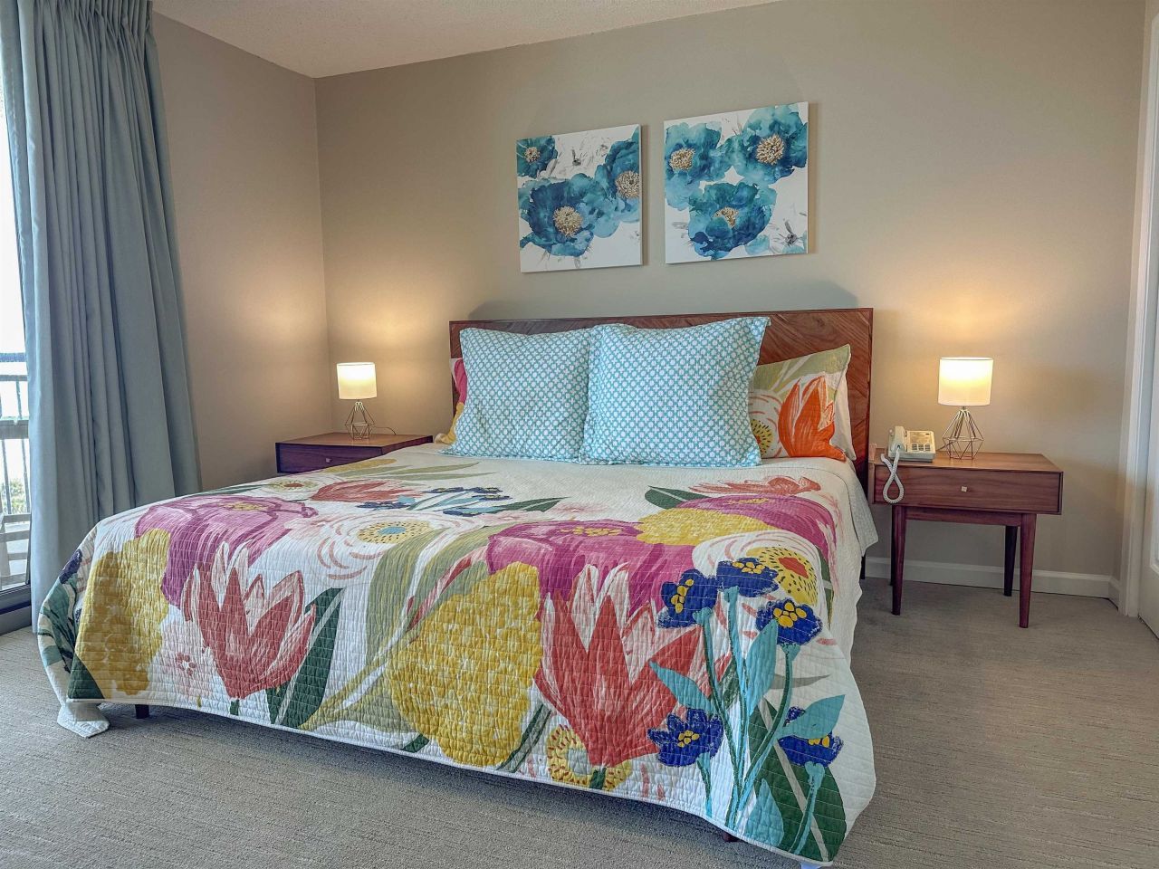 8560 Queensway Blvd.  Photo 20