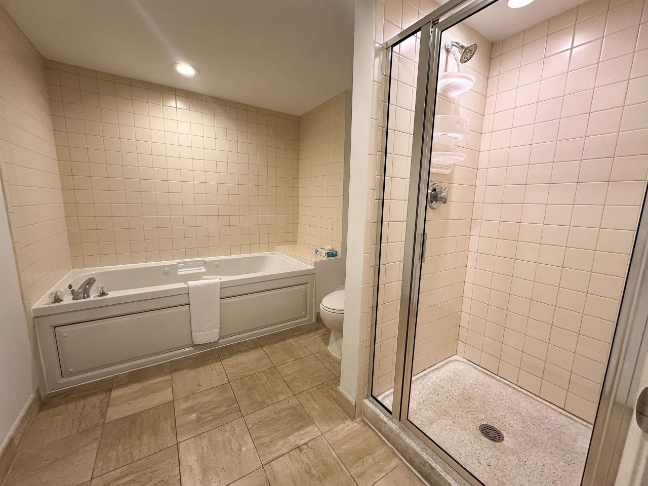 8560 Queensway Blvd.  Photo 24