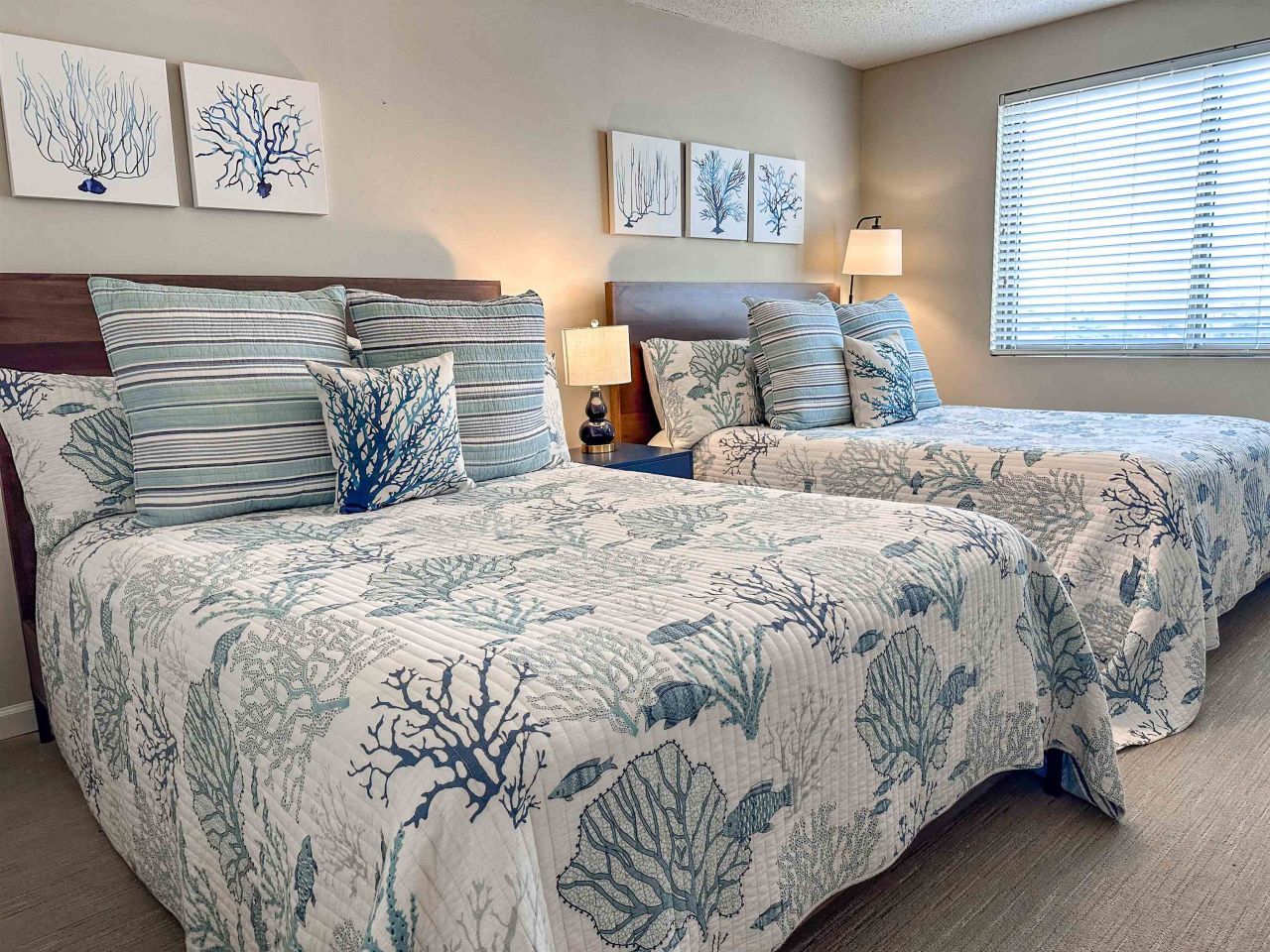 8560 Queensway Blvd.  Photo 26