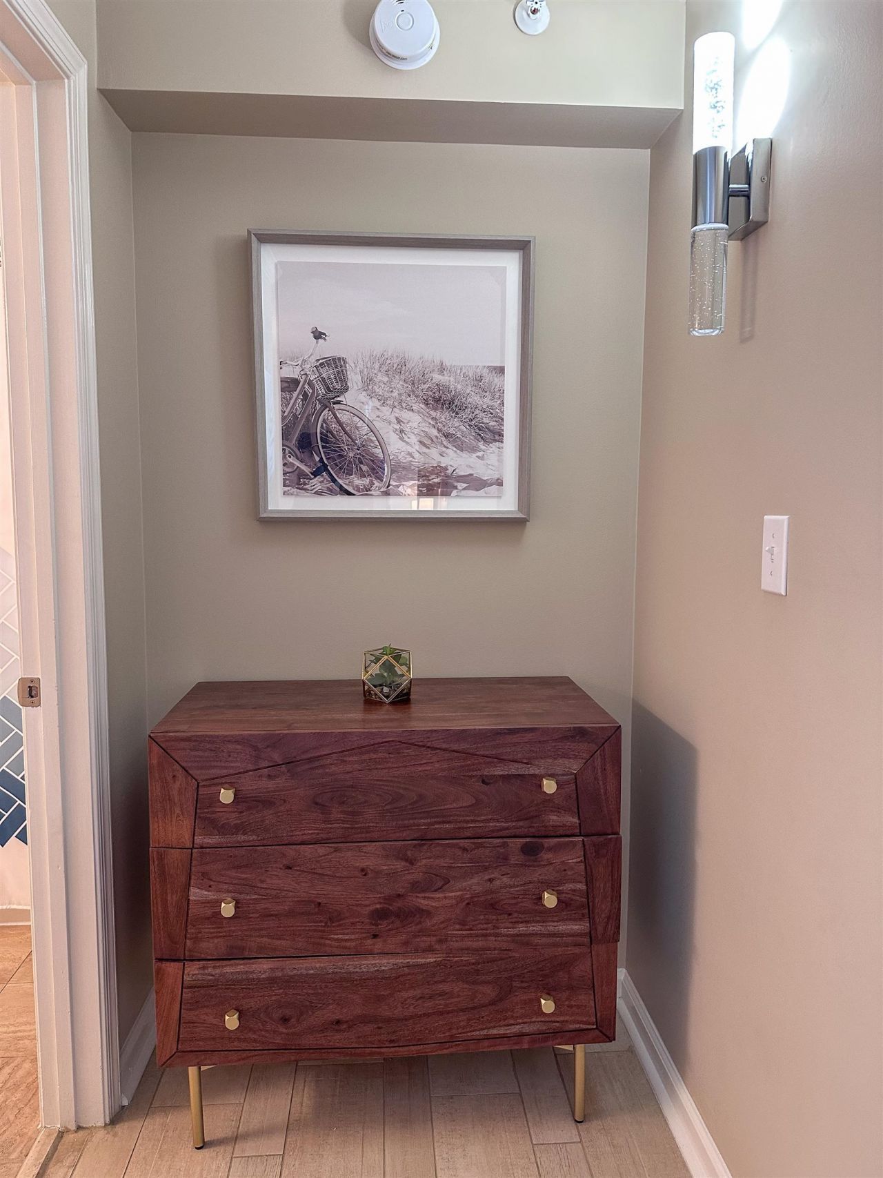 8560 Queensway Blvd.  Photo 28