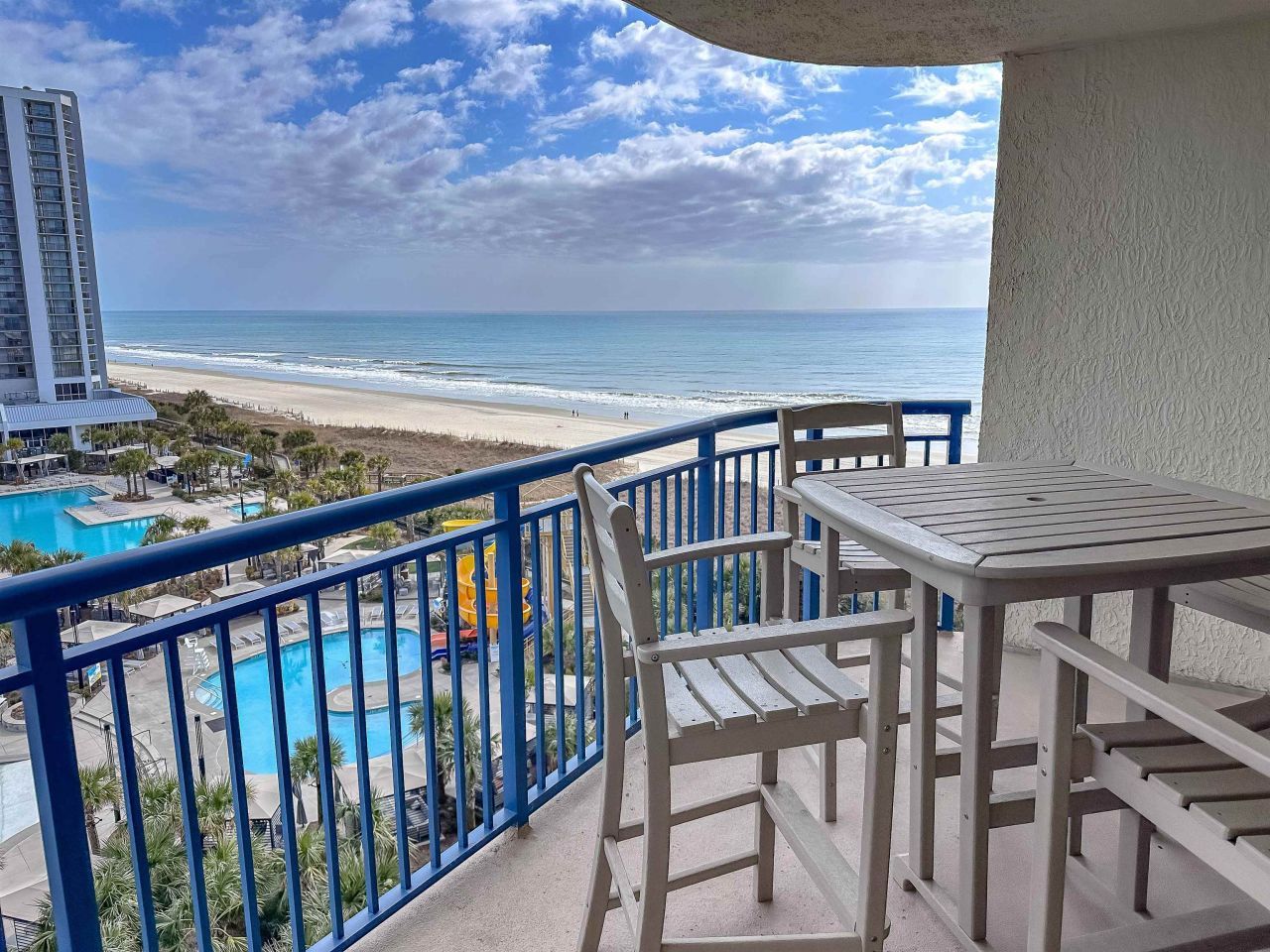 8560 Queensway Blvd.  Photo 5